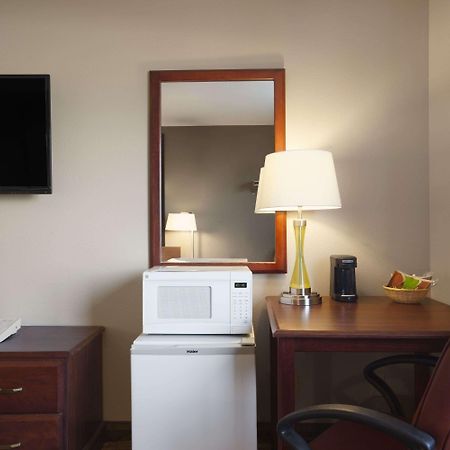 Super 8 By Wyndham Fremont Ne Motel Ngoại thất bức ảnh