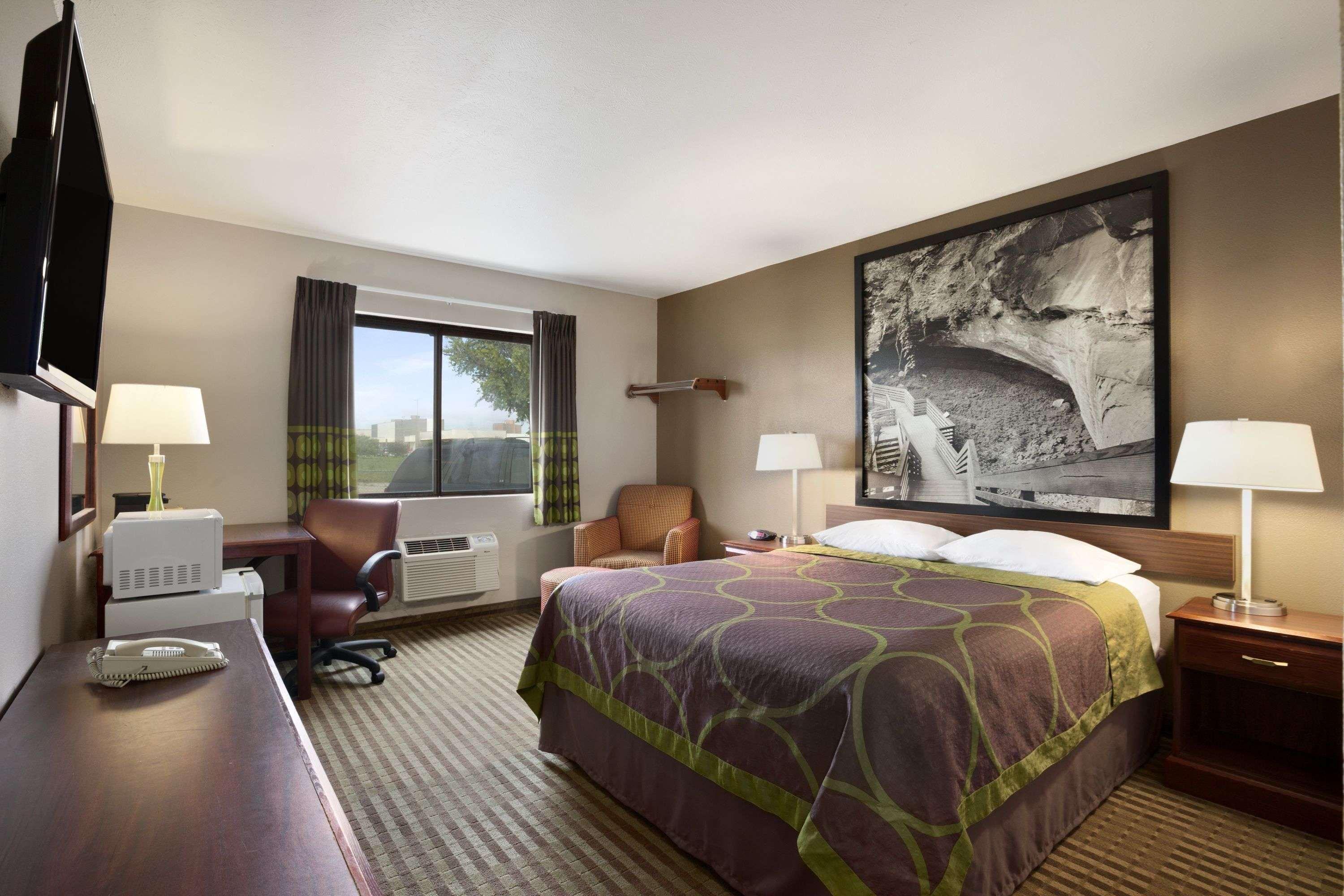 Super 8 By Wyndham Fremont Ne Motel Ngoại thất bức ảnh